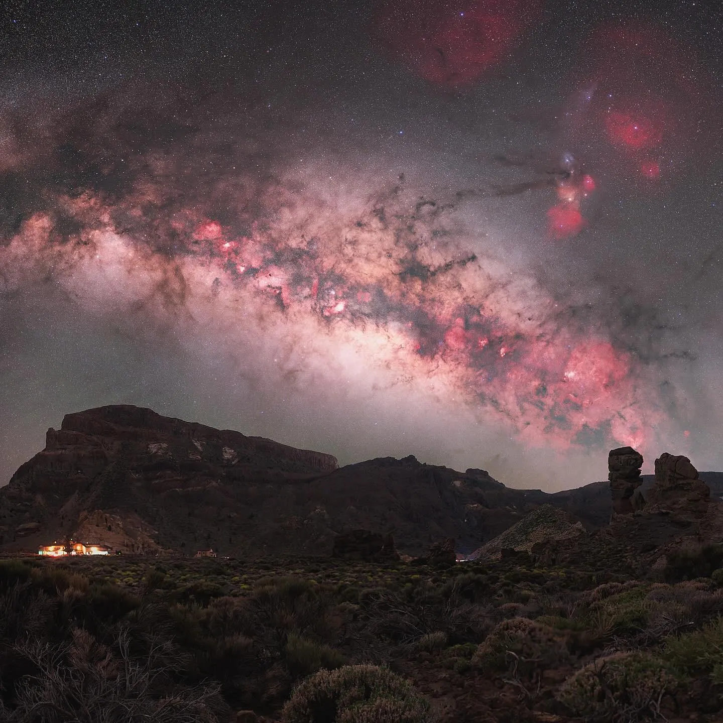 Milky Way over Las Cãnadas del Teide 🏔️: A Celestial Welcome to Tenerife's Dark Skies